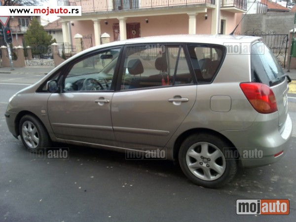 Used Toyota Corolla Verso 2003