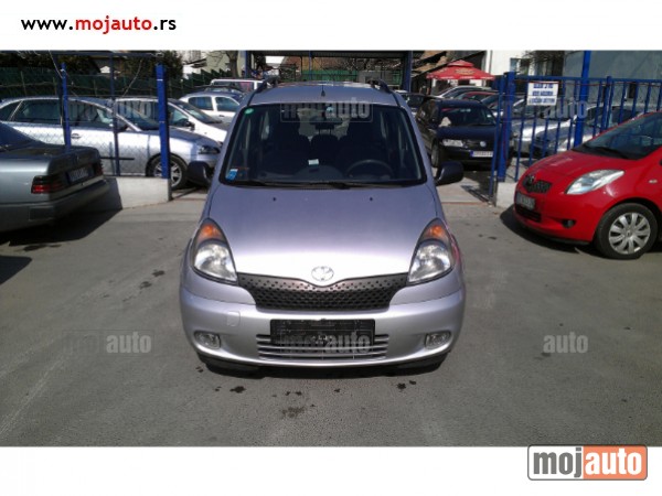 Used Toyota Yaris Verso 2001