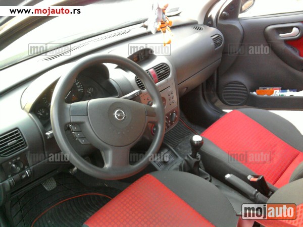 Polovni Opel Corsa 2004