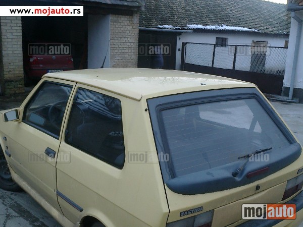 Used Yugo Koral 2002