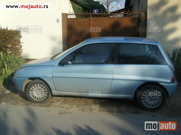 Polovni Lancia Ypsilon 2003