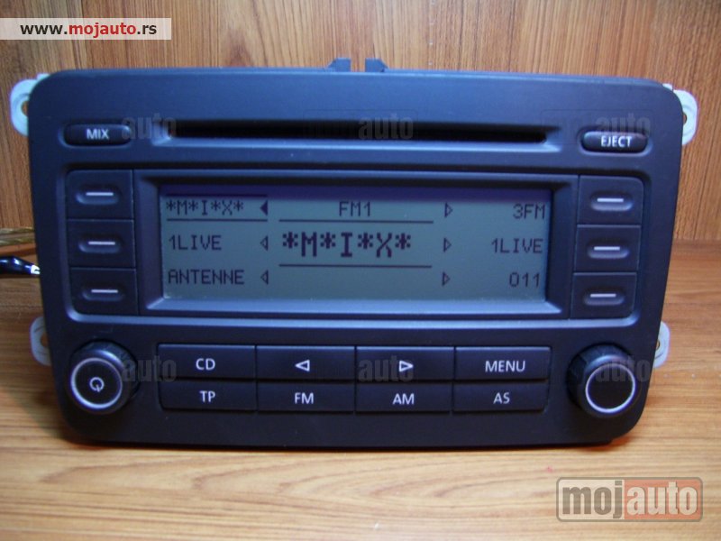 Glavna slika -  VW GOLF 5 PASSAT B6 Fabricki cd radio - MojAuto