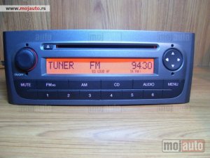 Glavna slika -   Fiat Grande Punto Fabricki cd radio - MojAuto