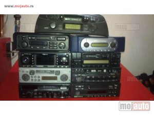 Glavna slika -  Fabricki radio kasetofoni za razne tipove vozila - MojAuto