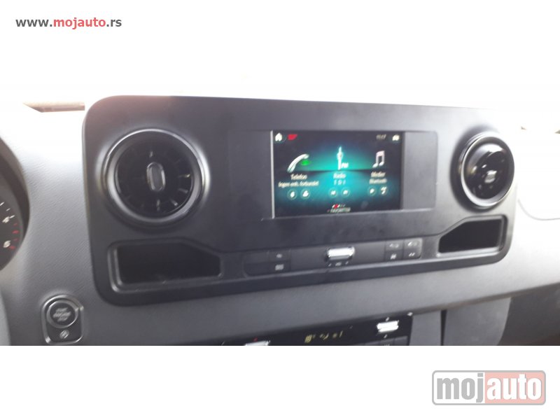 Glavna slika -  Multimedija za Mercedes Sprinter W910 - MojAuto