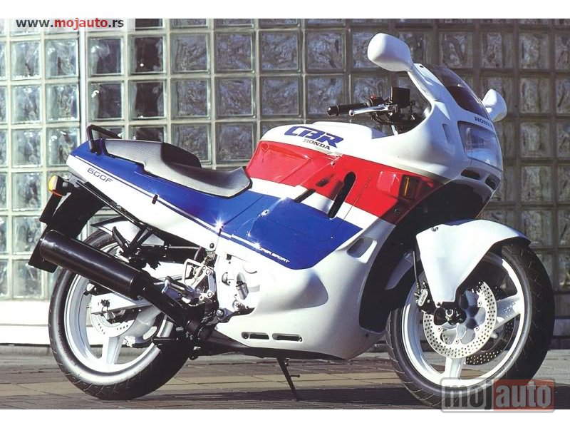 Glavna slika - Honda CBR 600 F1 - MojAuto