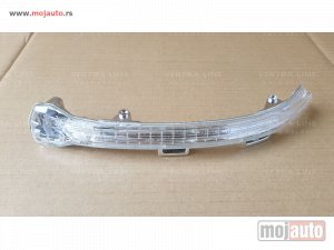 Glavna slika - Migavac u retrovizoru VW Golf 7 Touran Variant - MojAuto