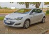 Slika 3 -  Centralna resetka u braniku Opel Astra J 2013-2016 - MojAuto