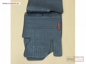 Glavna slika - Hyundai Tucksoin 10-15 tipske patosnice sa logom - MojAuto