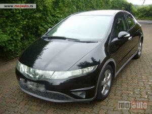 Glavna slika - Honda Civic u delovima - MojAuto