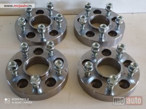 NOVI: delovi  Distanceri 5x114.3 71.6 Jeep Dodge 30mm