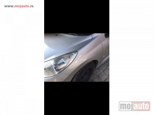 polovni delovi  Krilo hauba branik far peugeot 207 etsc