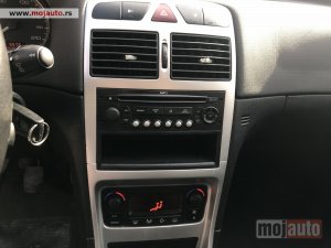 polovni delovi  Radio fabricki mp3 pezo 307 restajling