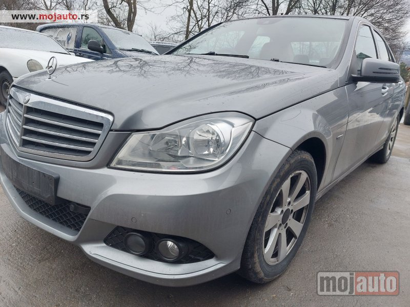 Glavna slika -  Mercedes C 200 CDI W204 u delovima - MojAuto