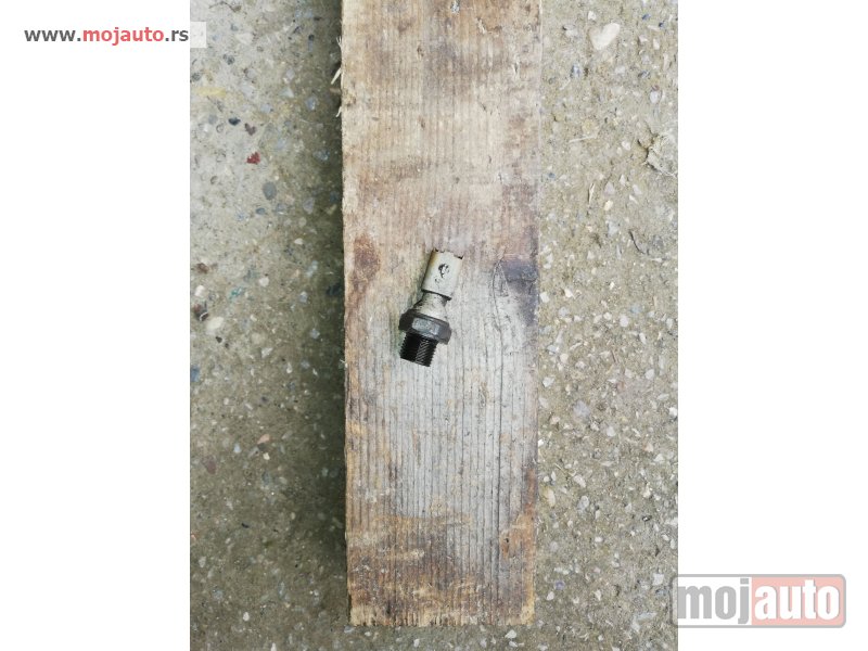 Glavna slika -  Senzor temperature ulja za Peugeot 206 od 2000. do 2005. god. - MojAuto