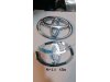 Slika 1 -  Toyota prednji znak za masku 2 modela: 1 slika/10x6,5cm-1500 rsd. 2 slika/9x6cm-1200 rsd. - MojAuto