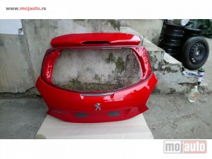 Glavna slika - Gepek vrata, narandzasta, za Peugeot 208 od 2012. do 2020. god. - MojAuto
