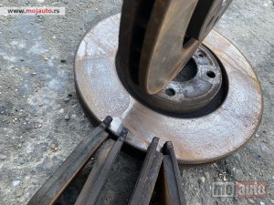 Glavna slika - Prednji diskovi citroen c4 ventilirajuci plocice - MojAuto