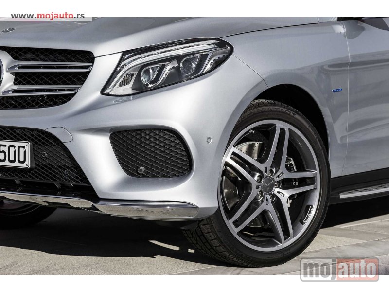 Glavna slika -  Mercedes GLE 250D delovi - MojAuto