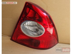 NOVI: delovi  Stop svetlo Ford Focus 1998-2004 sedan