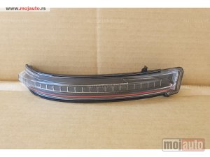 NOVI: delovi  Migavac u retrovizoru tamni Nissan Qashqai 2013-2020