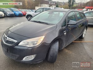 Glavna slika - Opel Astra  SportsTourer 1.6i 16V  - MojAuto
