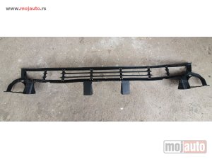 NOVI: delovi  Centralna resetka BMW Serija 3 E46 2002-2005 2 REBRA