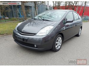 Toyota prius shop hybrid cena