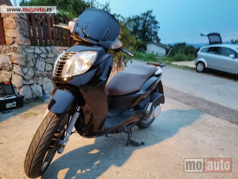 Glavna slika - Malaguti Pasword - MojAuto