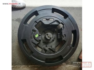 Glavna slika - Fiat Stilo Bravo Lancia Delta plastika rezervnog kompleta - MojAuto
