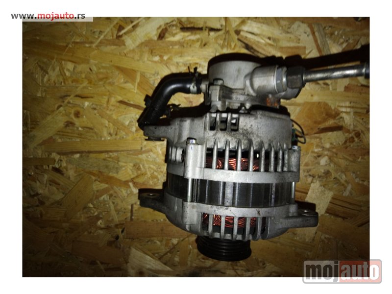 Glavna slika -  Opel 1,7 alternator sa vakum pumpom - MojAuto