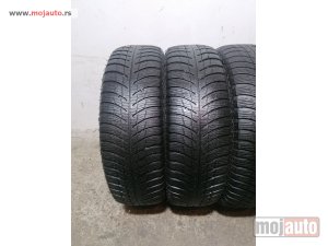 polovni delovi  2300. Gume BRIDGESTONE 17-ice, ZIMSKE 215/65, Šara 5,3 mm, DOT 3517