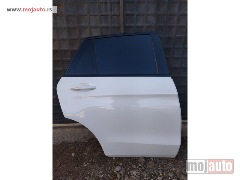 Glavna slika -  Mercedes GLC delovi - Vrata - MojAuto