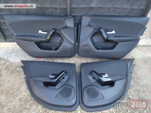 Glavna slika - Mercedes GLC delovi - Tapacir - MojAuto