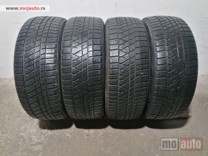polovni delovi  2308. Gume KUMHO 18-ice, ZIMSKE 225/55, Šara 6,1 mm