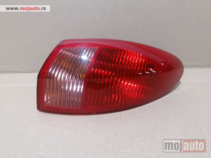 Glavna slika -  Zadnje desno stop svetlo, u stranici, Alfa Romeo 147, 2000-2004.g. - MojAuto