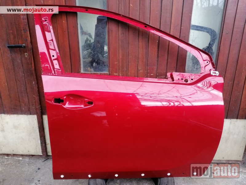 Glavna slika -  Prednja desna vrata, crvena za Peugeot 2008 od 2013. do 2020. god. - MojAuto