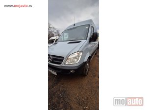 polovni delovi  Hauba, maska, blatobran za Mercedes Sprinter W906