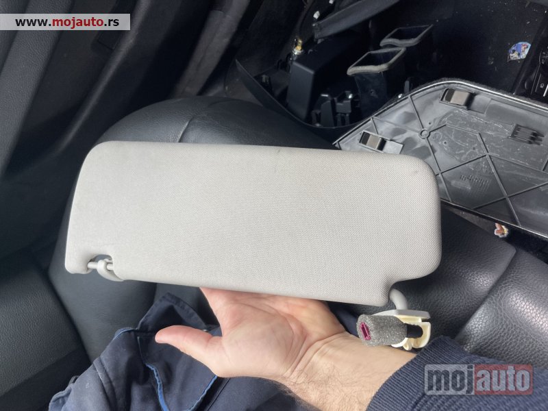 Glavna slika -  Suncobran za subozaca desni za BMW 5 F10 - MojAuto