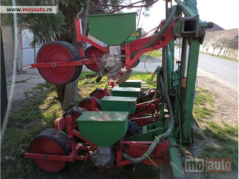 Glavna slika - HASSIA 6 - MojAuto