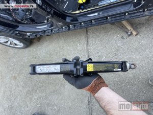 Glavna slika -  Dizalica za BMW 5 F10 - MojAuto
