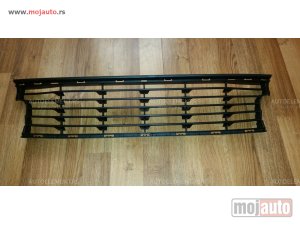 Glavna slika - Centralna resetka u prednjem braniku Renault Scenic 3 2012-2016 - MojAuto
