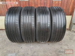 polovni delovi  2525. Gume MICHELIN 18-ice, LETNJE 225/55, Šara 5,1 mm, DOT 2318