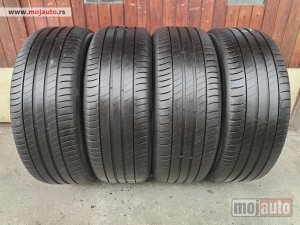 polovni delovi  2646. Gume MICHELIN 18-ice, LETNJE 225/55, Šara 5,6 mm