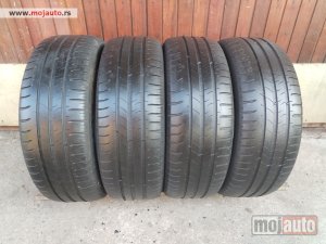 polovni delovi  2661. Gume MICHELIN 16-ice, LETNJE 205/60, Šara 5,1 mm