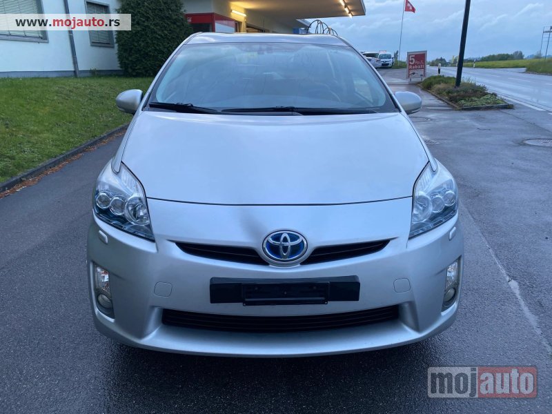 Glavna slika - Toyota Prius   - MojAuto