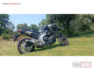 Glavna slika - Honda NC 750 XA - MojAuto