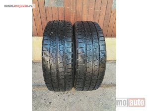 polovni delovi  2705. Gume KUMHO 17 C, ZIMSKE 215/60, Šara 8,0 mm. DOT 2423
