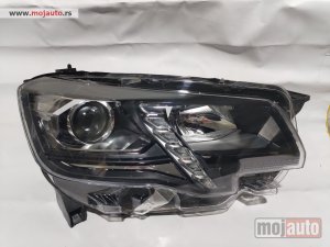 polovni delovi  154. Far desni LED, Peugeot Rifter od 2018-2024.g.