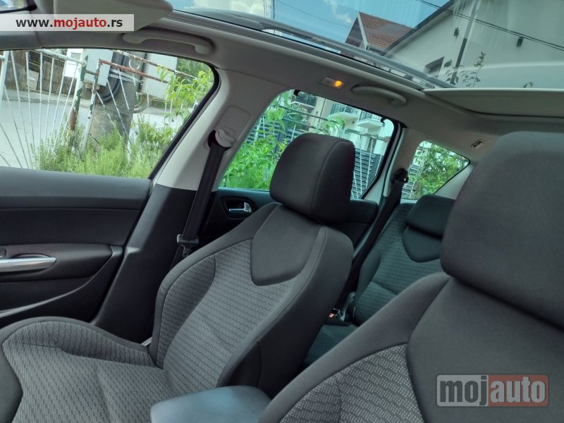 Glavna slika - Peugeot 308 sw turbo PANORAMA  - MojAuto